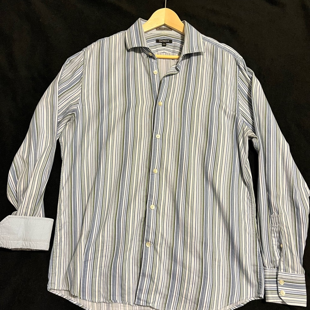Express men’s dress shirt with textured feel